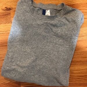 👟DIVIDED Lightweight Sweatshirt